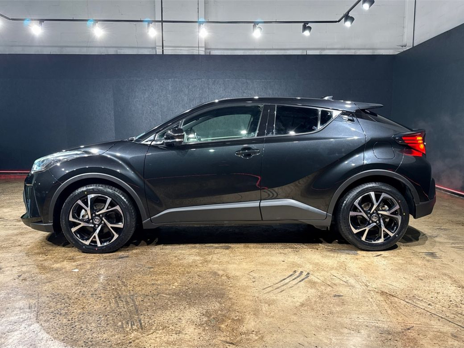 2020 Toyota C-HR 1.8 HYBRID AUTOMATIC - G PACKAGE - BROWN HALF LEATHER - FACTORY ALLOYS - CRUISE CONTROL - REVERSE CAMERA €22,950