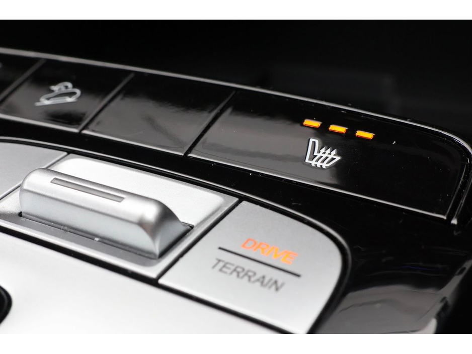 2022 Hyundai Tucson - image 11