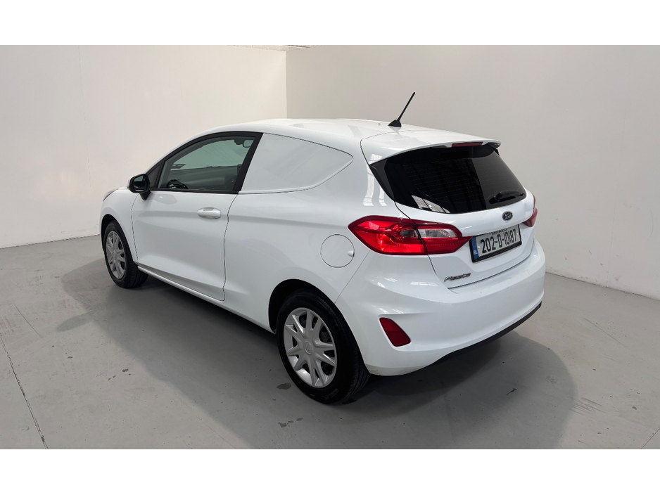 2020 Ford Fiesta - image 5