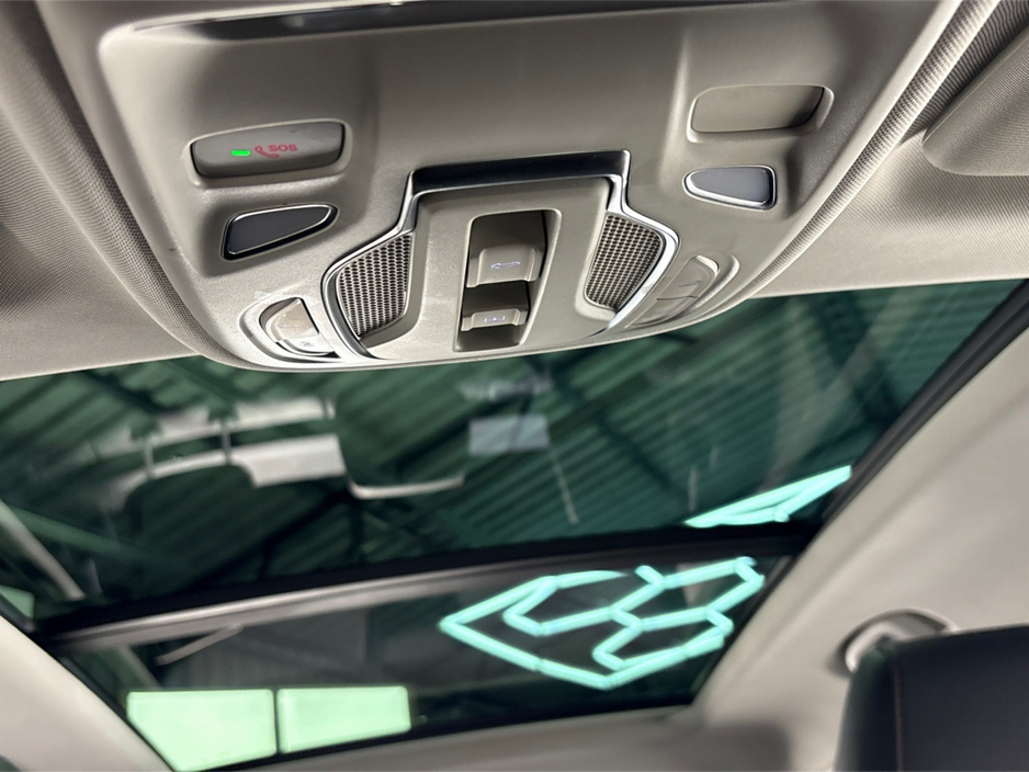 2022 MG HS - image 25