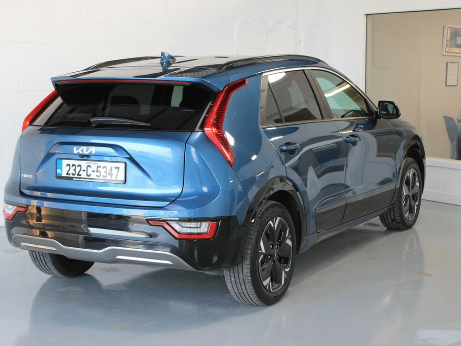 2023 Kia Niro - image 6