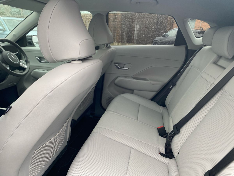 2025 Hyundai Kona - image 13