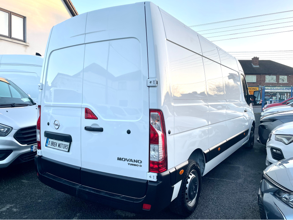 2022 Opel Movano L3H2 3500 2.3 CDTI 135BHP LWB €17,000