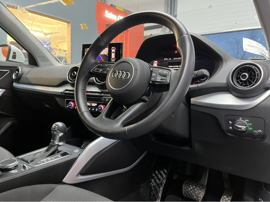 2021 Audi Q2 €28950 2021 AUDI Q2 35TDI SPORT 2.0 AUTOMATIC / CRUISE CONTROL / REVERSE CAMERA / HEATED SEATS / APPLE CARPLAY / AND MORE €28,950