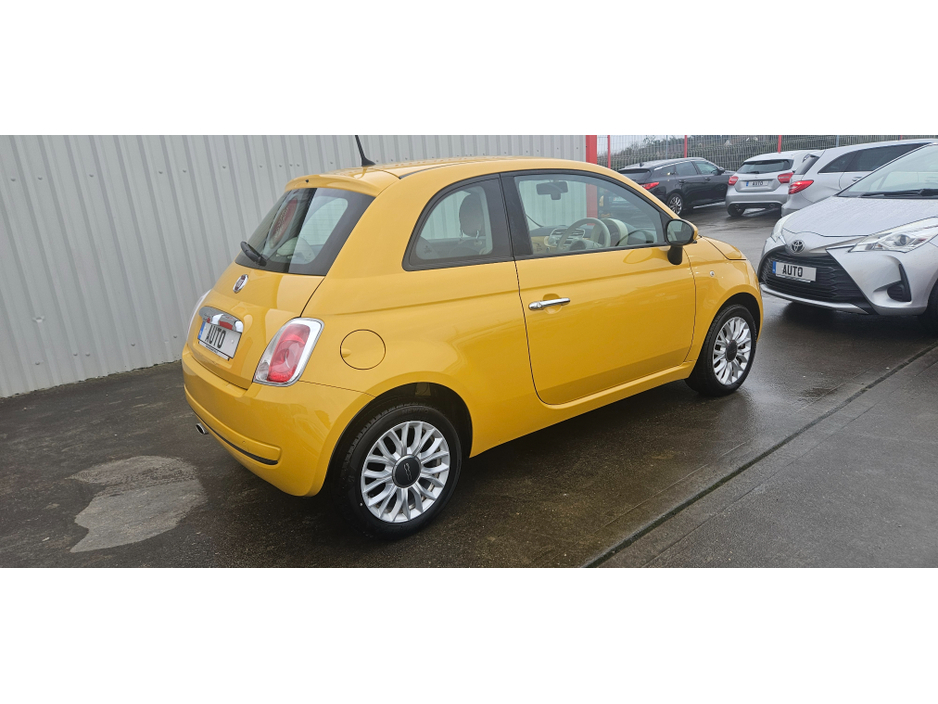 2015 Fiat 500 automatic 1.2 lounge low kms €7,995