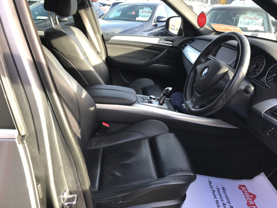2009 BMW X5 - image 38