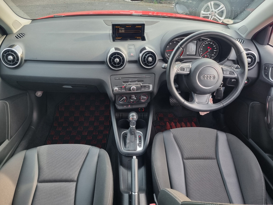 2015 Audi A1 - image 8