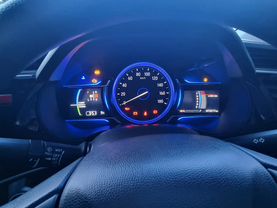 2015 Honda Grace - image 13