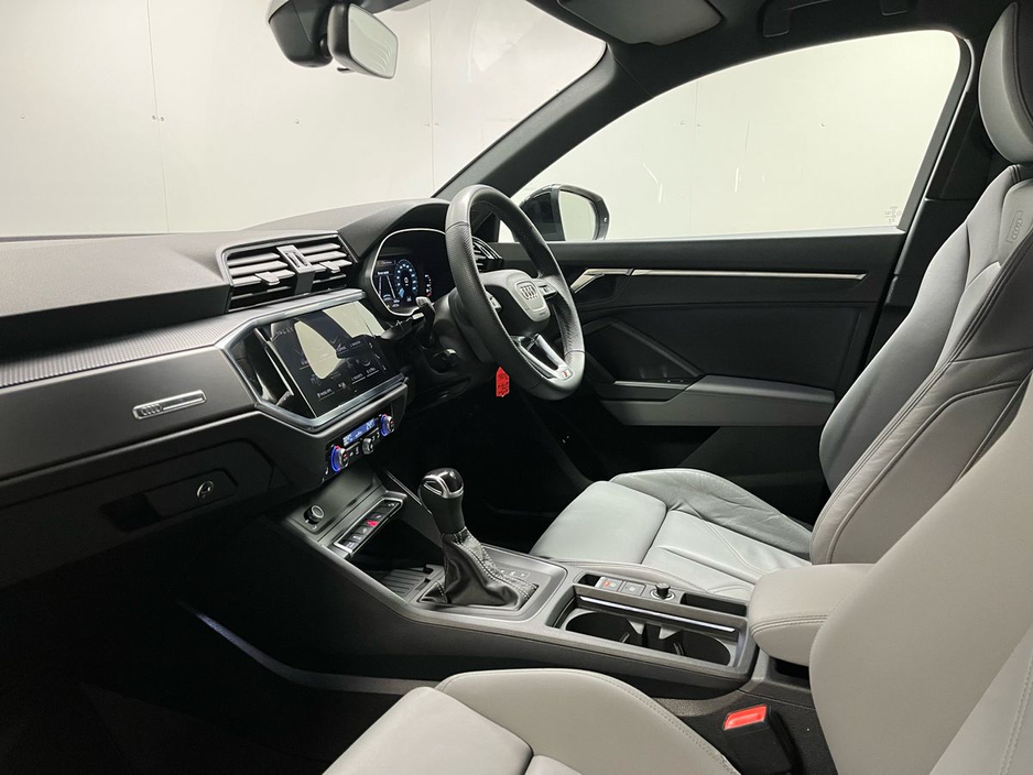 2024 Audi Q3 - image 6