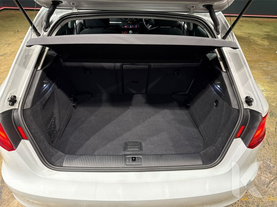 2016 Audi A3 - image 12