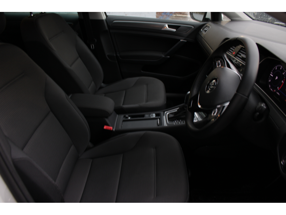 2019 Volkswagen Golf 2.0TDI 150BHP SPORT 5DR HATCHBACK AUTO // 1 OWNER WITH ONLY 82,000 KM'S // BUY WITH CONFIDENCE AA AND SIMI APPROVED DEALER 2026 // FINANCE ARRANGED // ALL TRADE INS WELCOME // €21,950