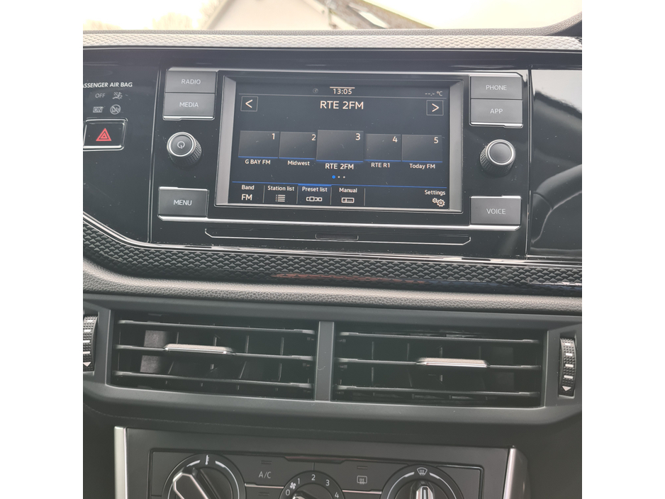 2023 Volkswagen Taigo - image 8