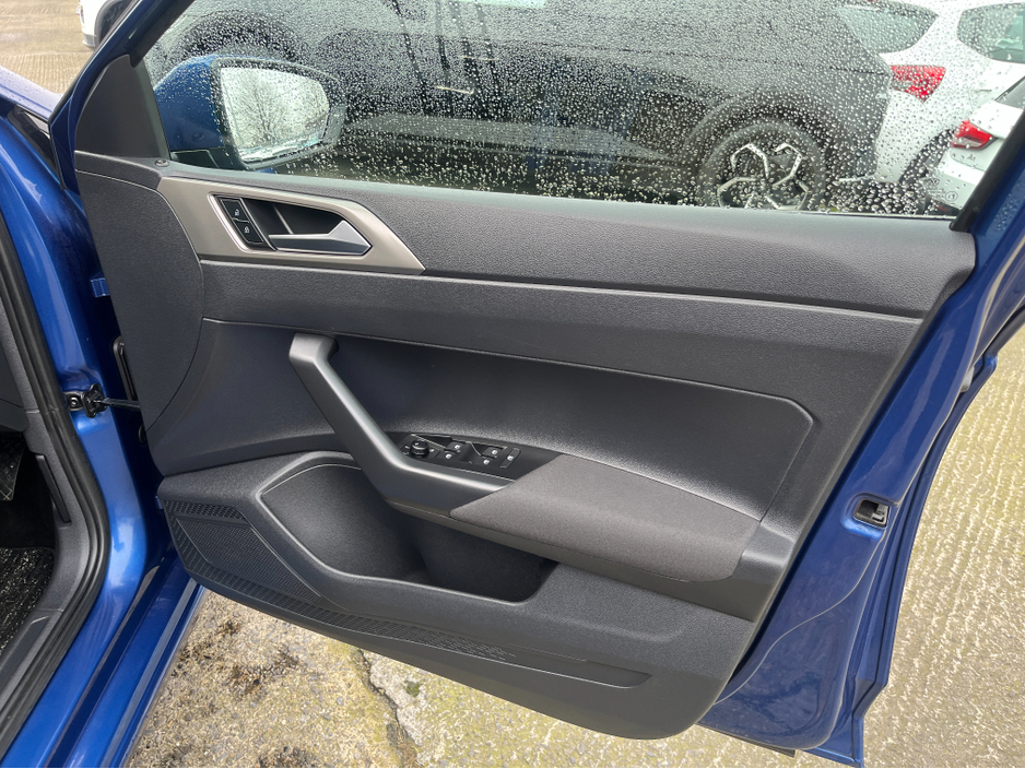 2020 Volkswagen Polo COMFORTLINE AUTOMATIC 1.0 PETROL //LOW MILES//KEYLESS ENTRY//ADAPTIVE CRUISE CONTROL//REVERSE CAMERA//WIRELESS CHARGING// €17,950