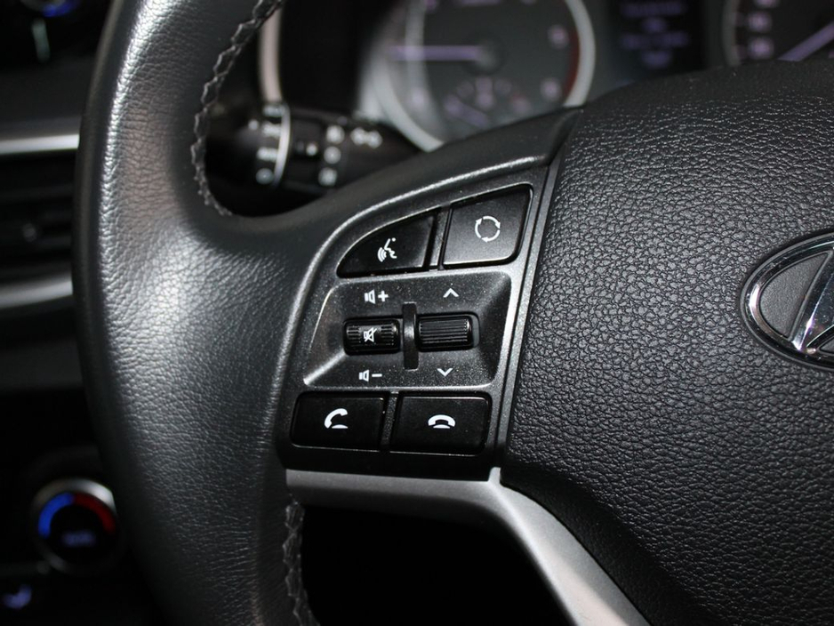 2020 Hyundai Tucson - image 18