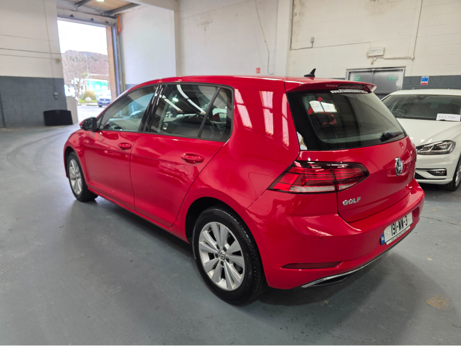 2019 Volkswagen Golf - image 4