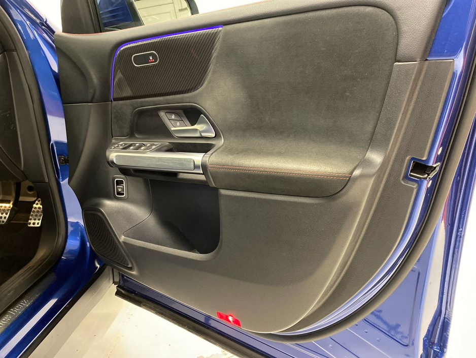 2024 Mercedes-Benz GLB GLB 200 D AMG Pack & Panoramic Sunroof 5 Seater €52,950