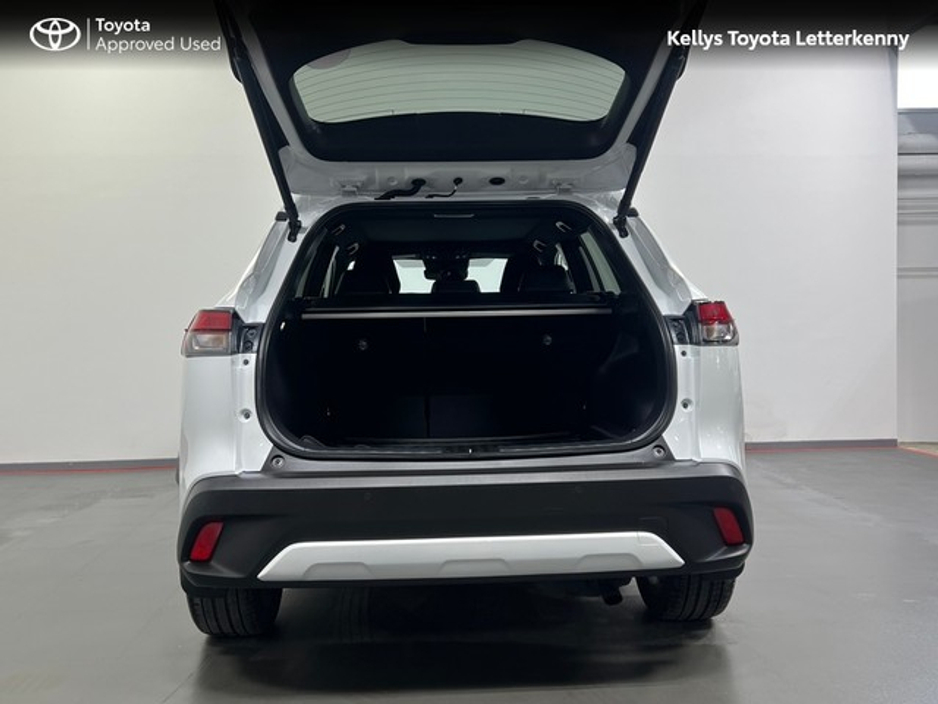 2024 Toyota Corolla Cross - image 10