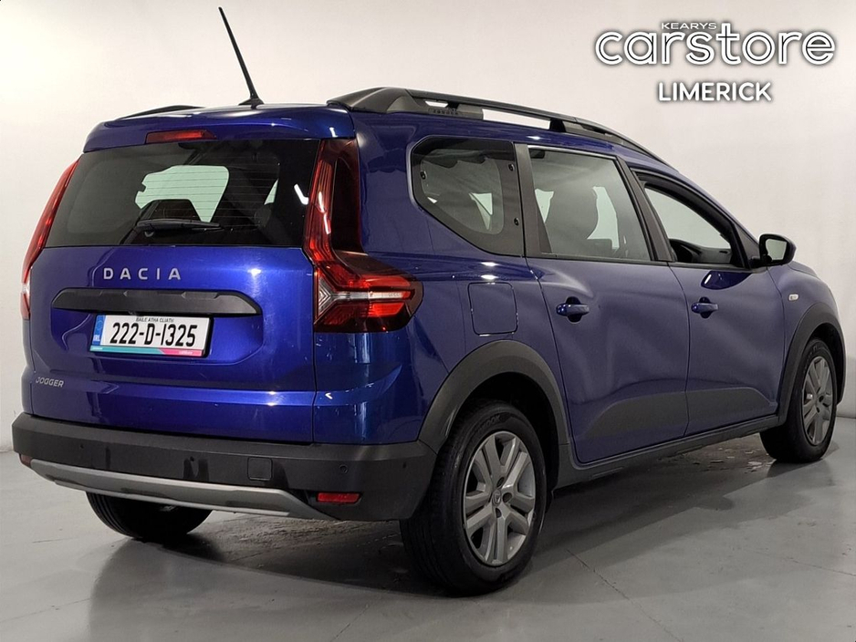 2022 Dacia Jogger - image 3