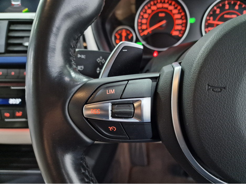 2019 BMW 4 Series - image 26