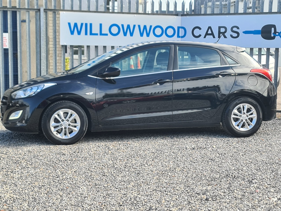 2016 Hyundai i30 - image 6