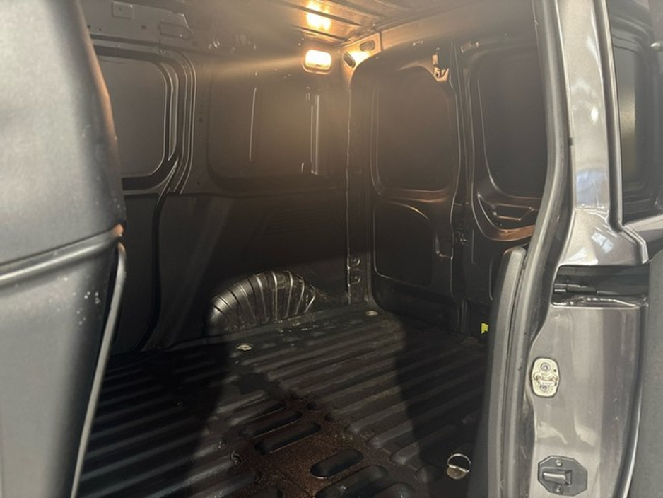 2020 Toyota Proace City - image 7