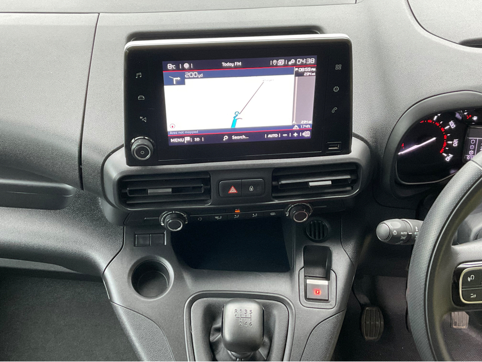 2024 Citroen Berlingo - image 17