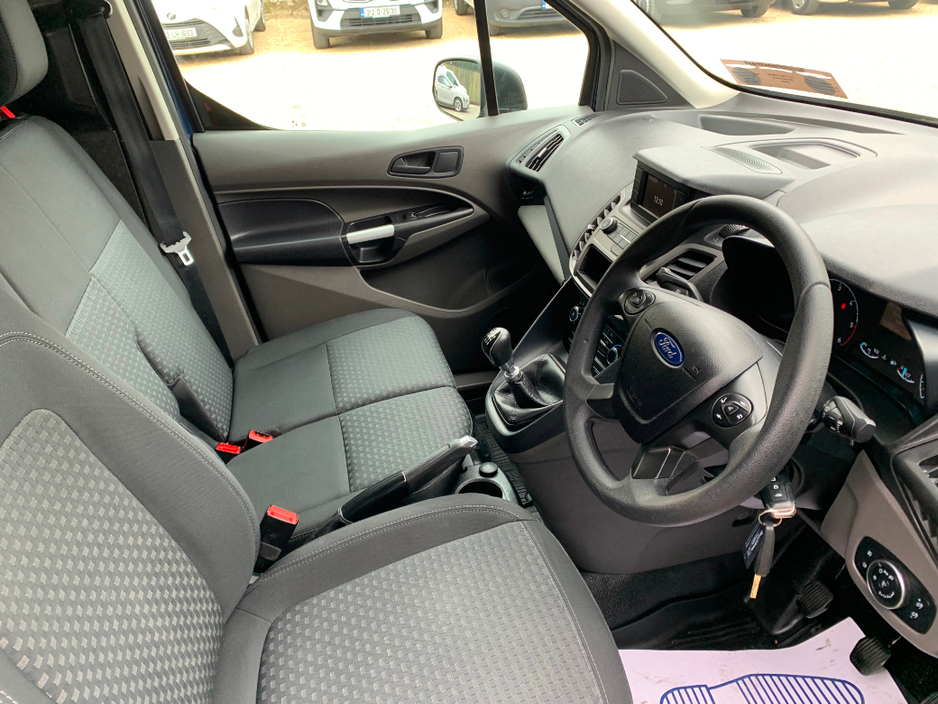 2021 Ford Transit Connect - image 16