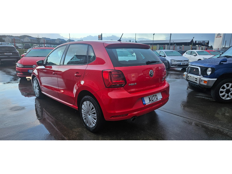 2017 Volkswagen Polo - image 15