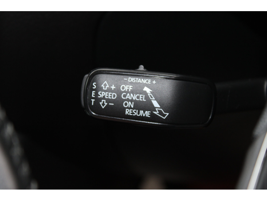 2021 Skoda Superb - image 29