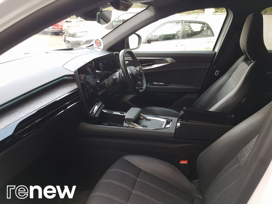 2025 Renault Austral techno full hybrid E-Tech 200 Auto €39,995