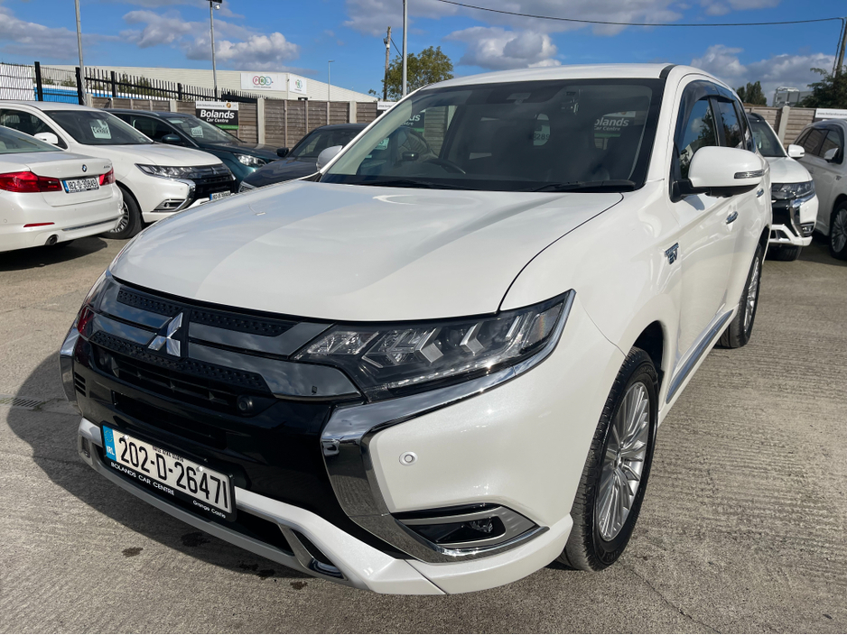 2020 Mitsubishi Outlander (Very Low Km's) HYBRID 2.4 PHEV AUTOMATIC 5DR MODEL  www.bolandscarcentre.ie €24,900