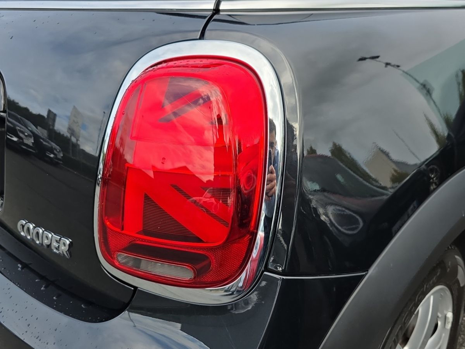 2023 MINI Hatch - image 15