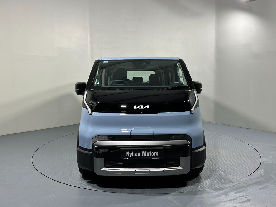 2026 Kia PV5 - image 2