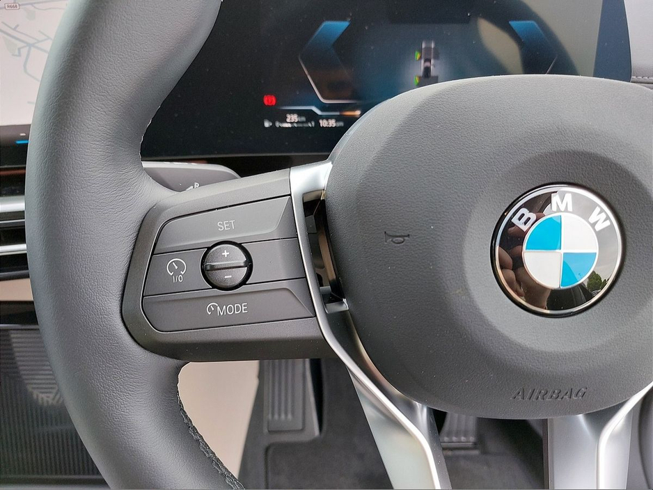 2023 BMW X1 - image 17