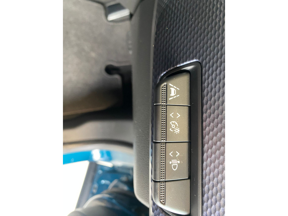 2022 Renault Arkana - image 19