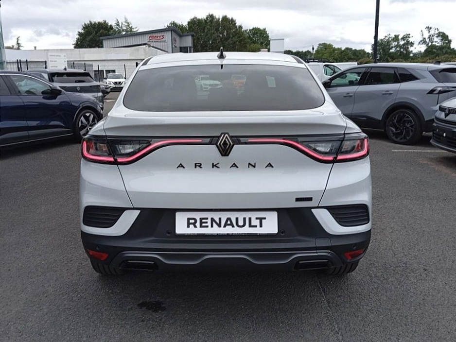 2025 Renault Arkana - image 13