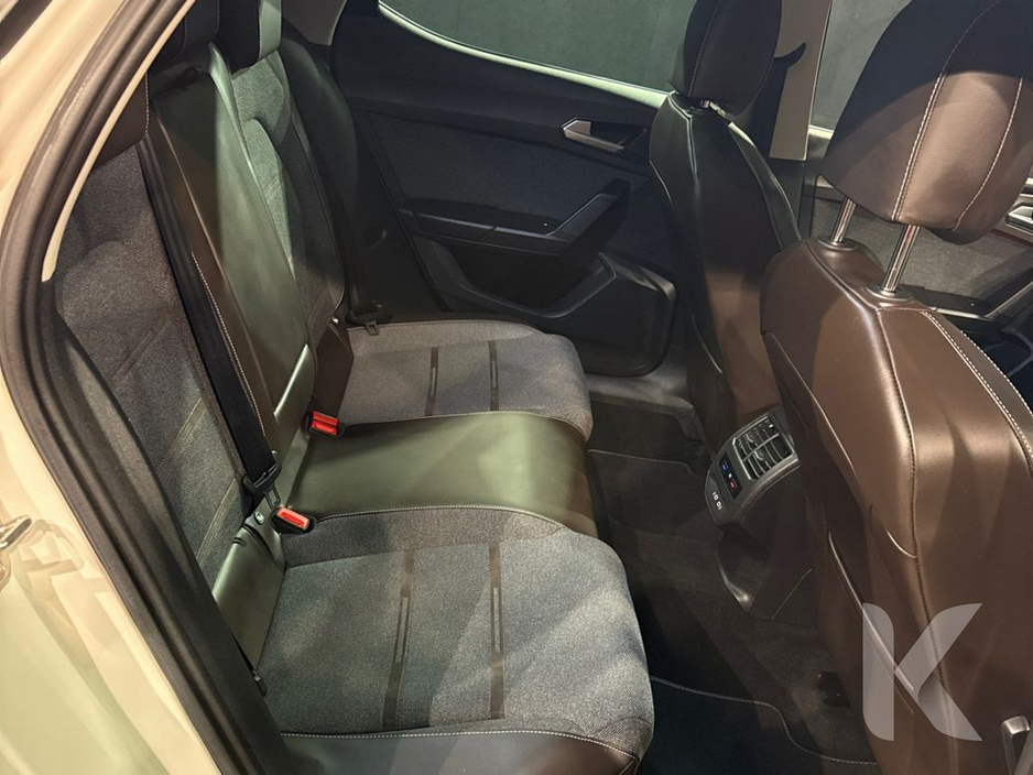 2021 SEAT Leon MANUAL 1.0TSI - REVERSE CAMERA - CRUISE CONTROL - A/C HEATING CONTROLS €19,950