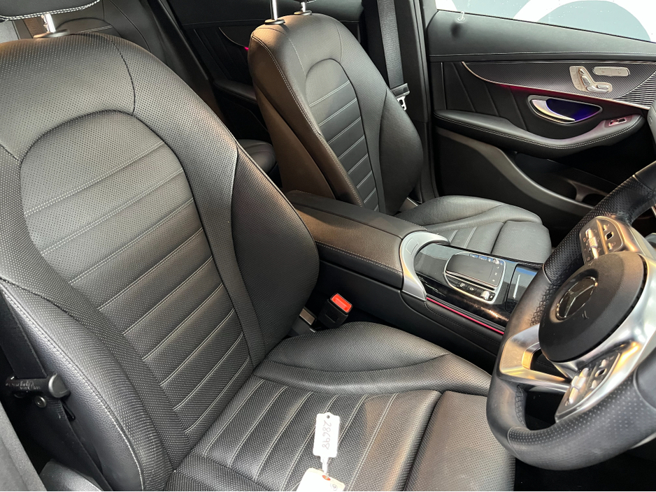 2020 Mercedes-Benz EQC - image 11