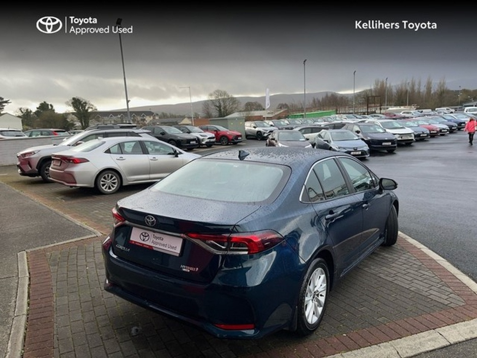 2023 Toyota Corolla - image 2