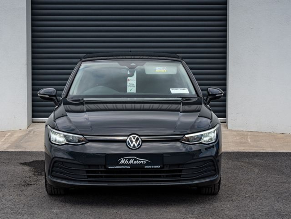 2023 Volkswagen Golf - image 10