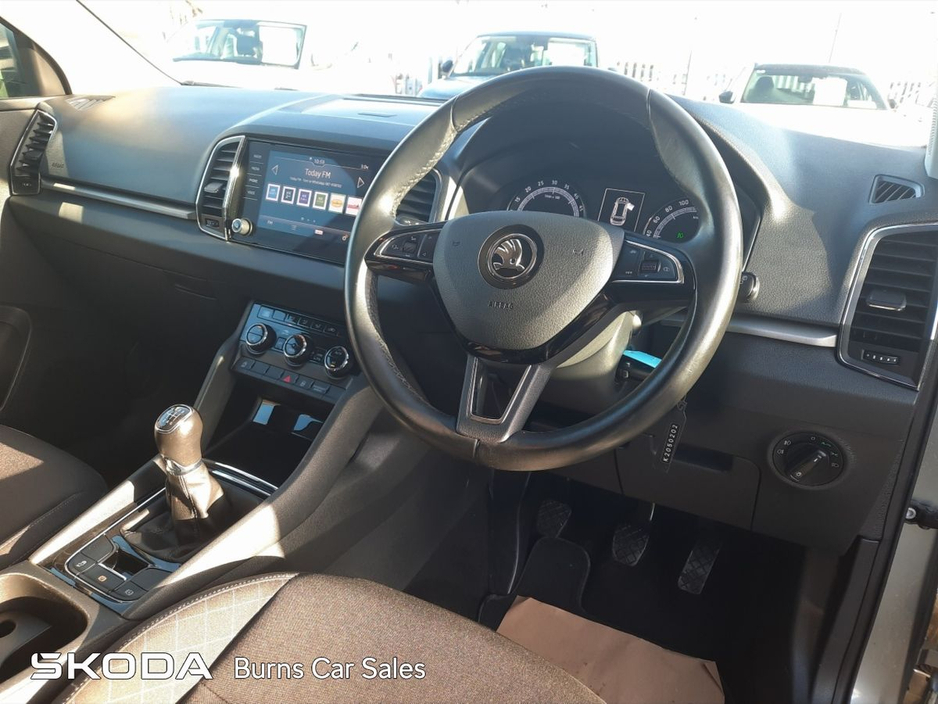 2019 Skoda Karoq - image 8