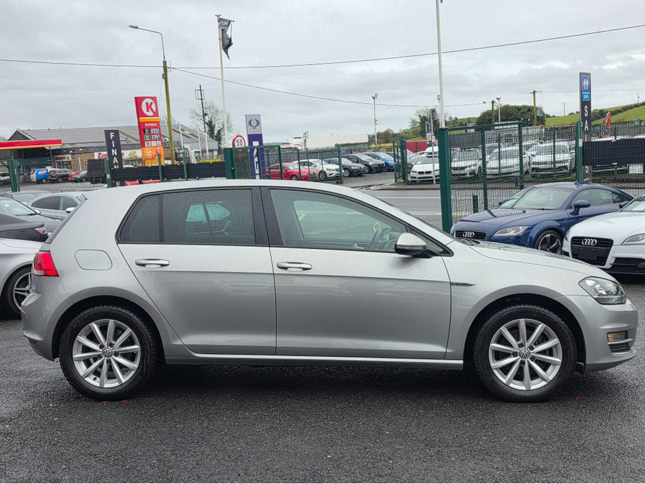 2016 Volkswagen Golf 1.2 TSI HIGHLINE ALL STAR EDITION - REVERSE CAMERA - ALLOYS - STUNNING CAR - LOW TAX BAND €14,450