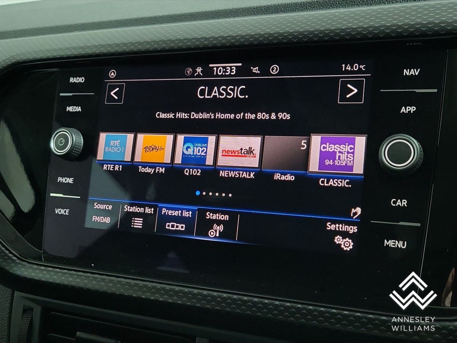 2022 Volkswagen T-Cross - image 16