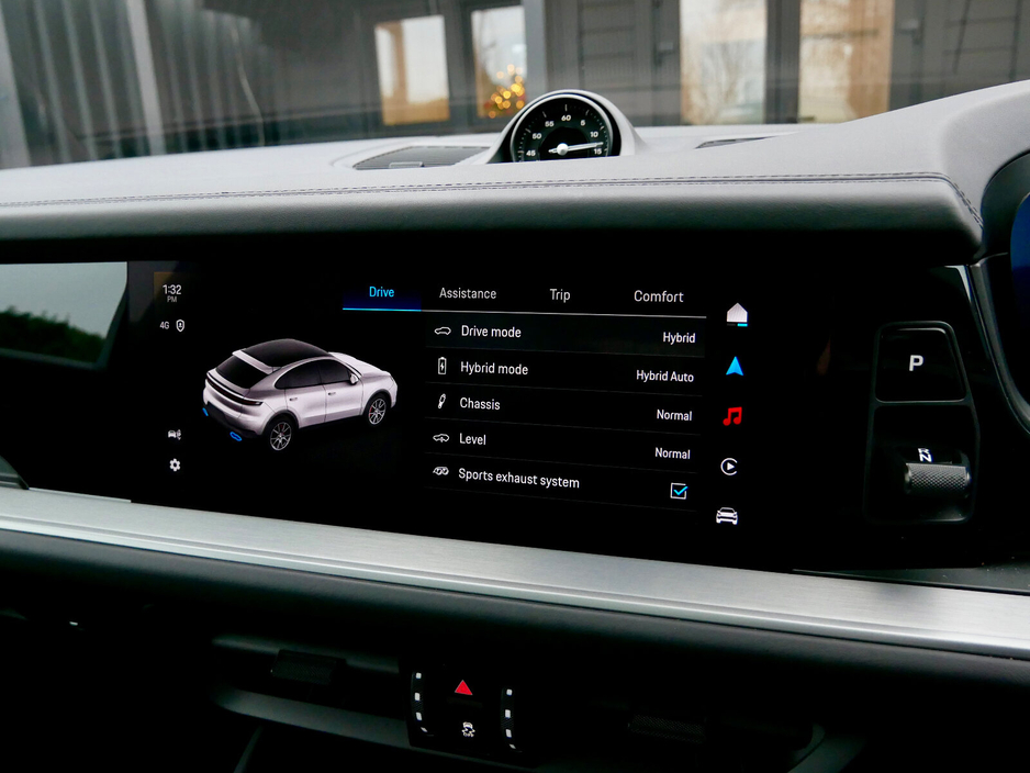 2025 Porsche Cayenne Cayenne E-Hybrid Coup&eacute; €123,950