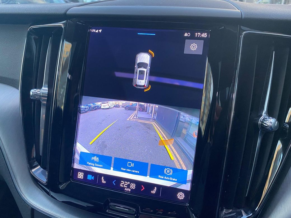 2022 Volvo XC60 T6 Inscription AWD Auto €43,900