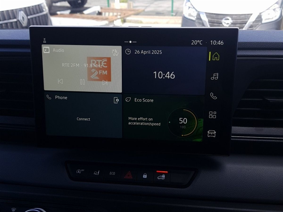 2026 Renault Master - image 11