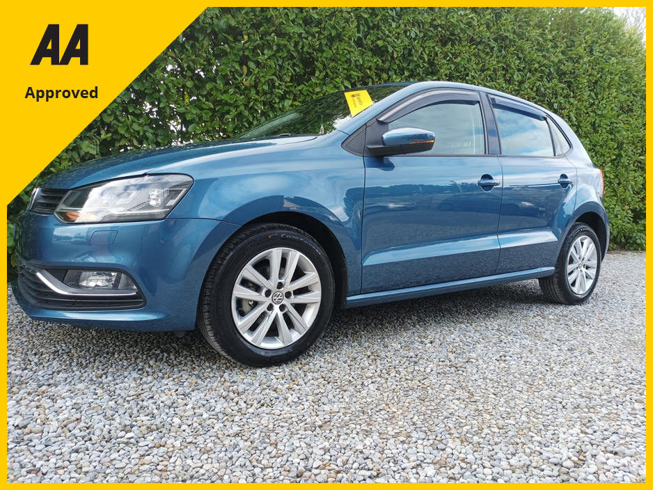 2017 Volkswagen Polo COMFORTLINE PLUS 1.2 TSI COMPREHENSIVE SERVICE HISTORY (10 STAMPS) ONLY 43,729kms FACTORY IMMOBILISER DASH CAMERA REVERSE CAMERA APPLE CAR PLAY ANDROID AUTO 2 YEARS NCT 1 YEAR ROAD TAX 4 NEW TYRES €14,495