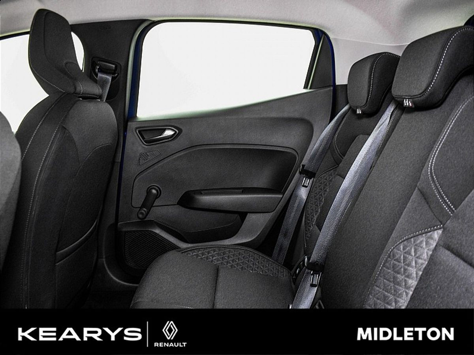 2020 Renault Clio - image 7