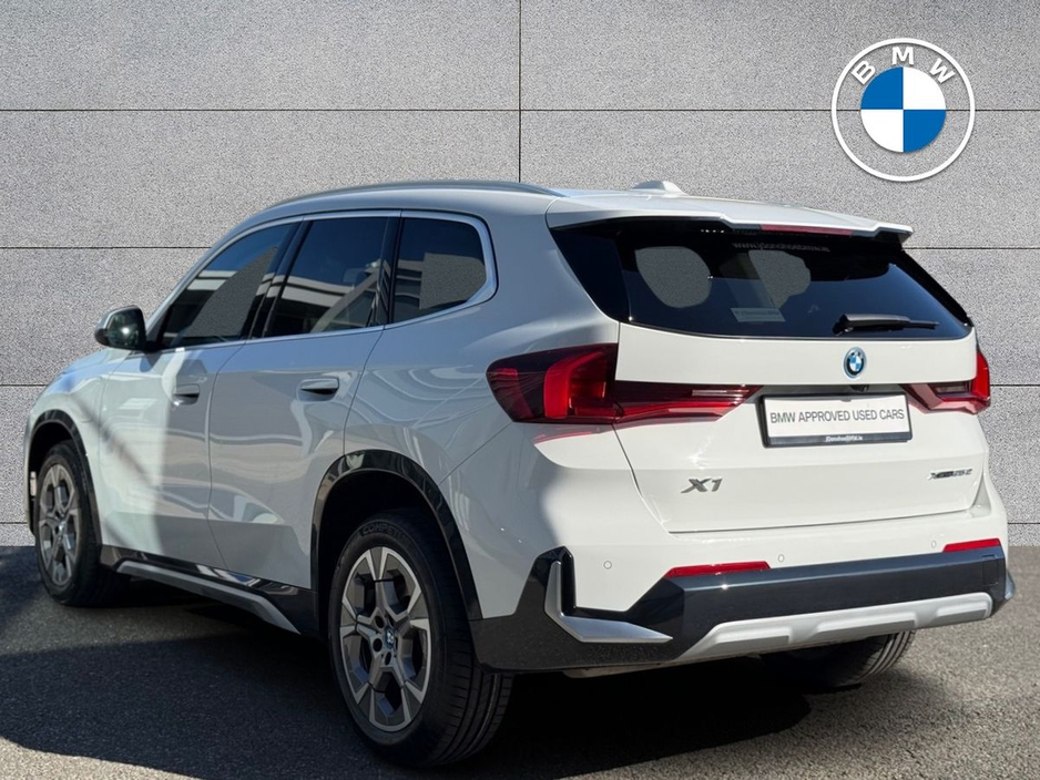 2023 BMW X1 - image 2