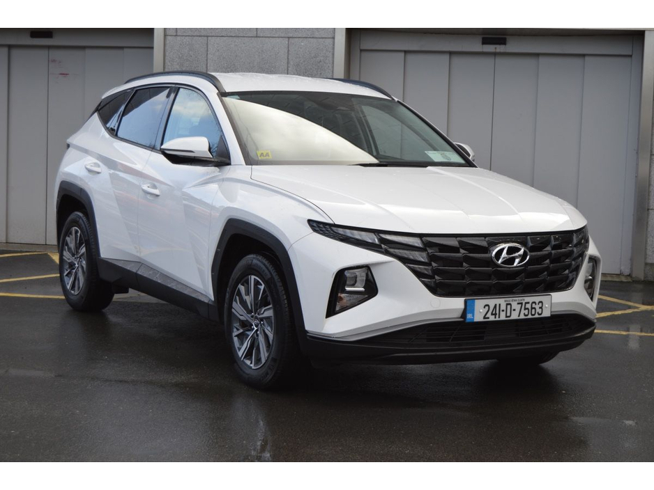 2024 Hyundai Tucson 2WD Executive HEV Auto, Low Mileage €37,995